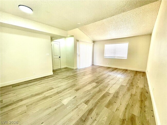 Building Photo - 5187 Greene Ln