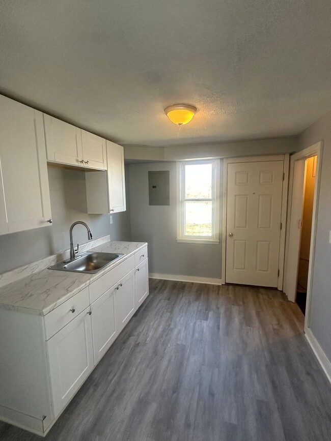 Building Photo - 52-58 Dumas Place