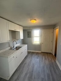 Building Photo - 52-58-58 Dumas Pl