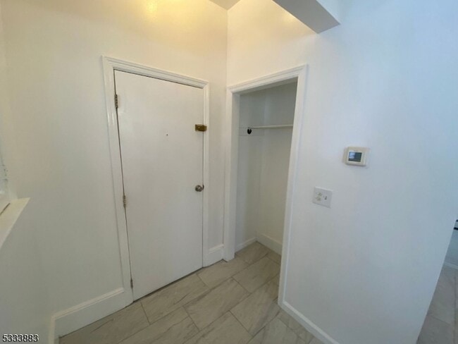 Building Photo - 29 High St