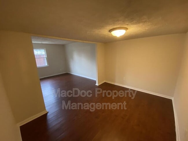 Building Photo - 1000 James Madison Cir