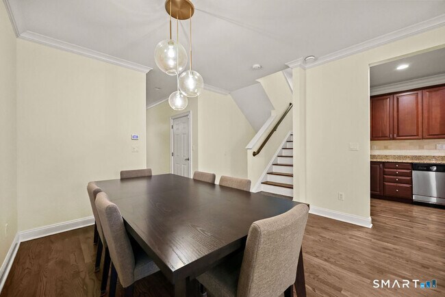 Building Photo - 41 Park Pl Cir