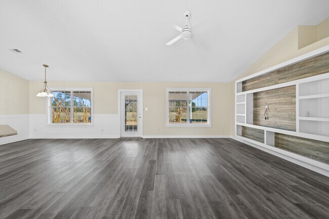 Building Photo - 2520 E Ashford Park Dr