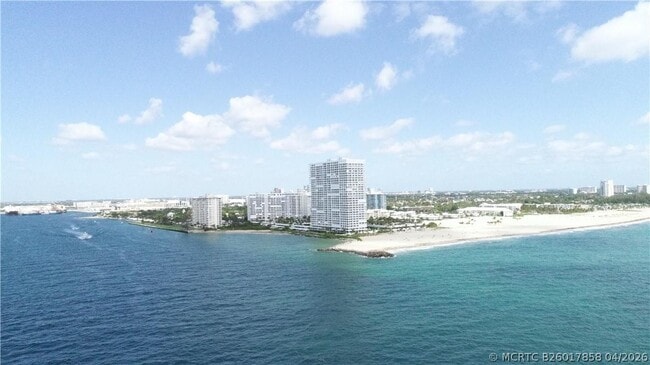 Building Photo - 2200 S Ocean Ln