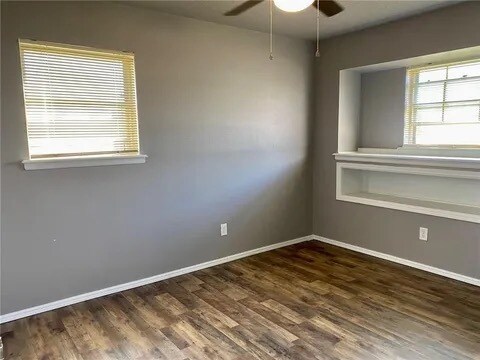 Building Photo - 1810 Bellaire Dr