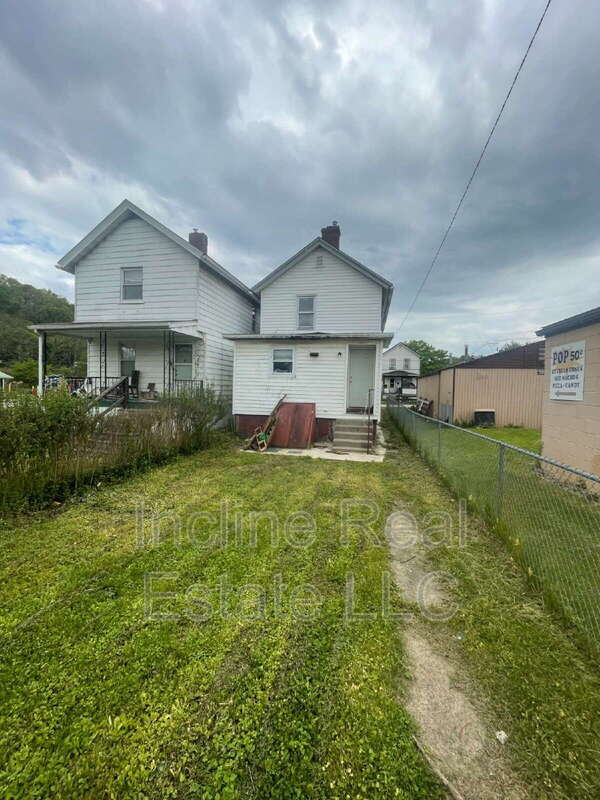 Building Photo - 124 13th St