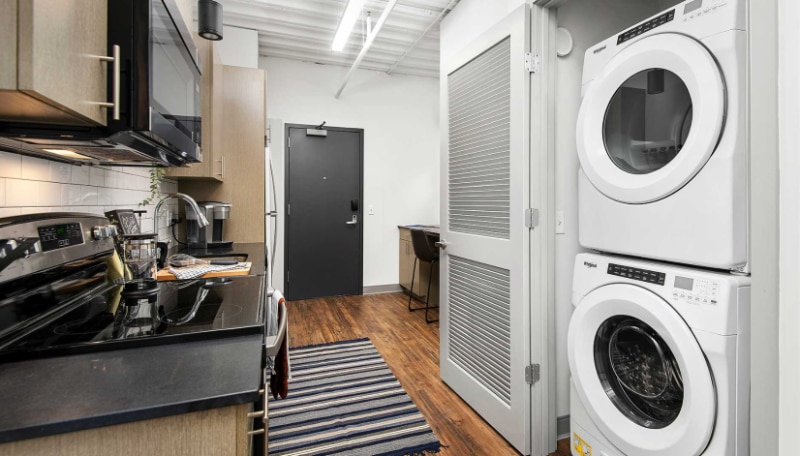 Building Photo - 969 W Dakin St