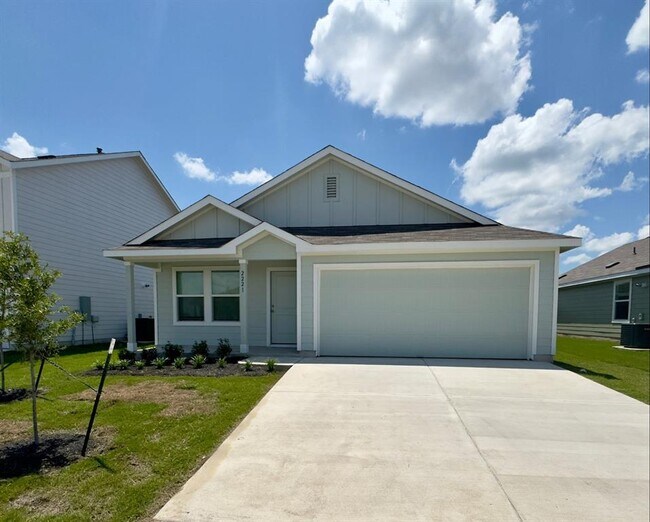 Building Photo - 2221 Cumulus Ct