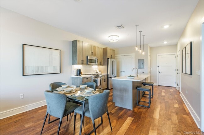 Building Photo - 990 Corporate Dr