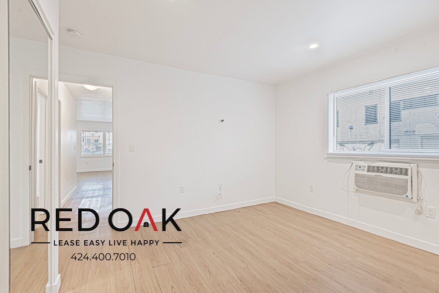 Building Photo - 3152 James M Wood Blvd