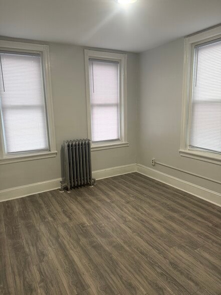 Building Photo - 3550 N Marshall St