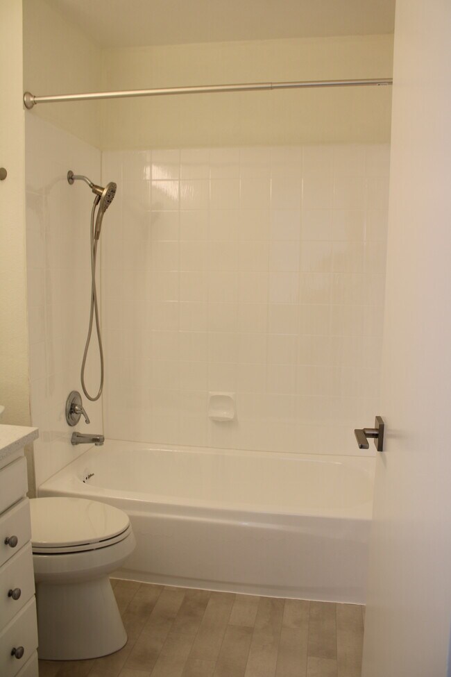 Building Photo - 7650 Birch Bay Dr