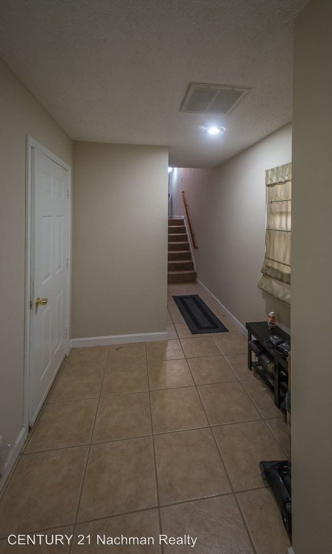 Building Photo - 3 br, 2.5 bath House - 529 Kristy Court