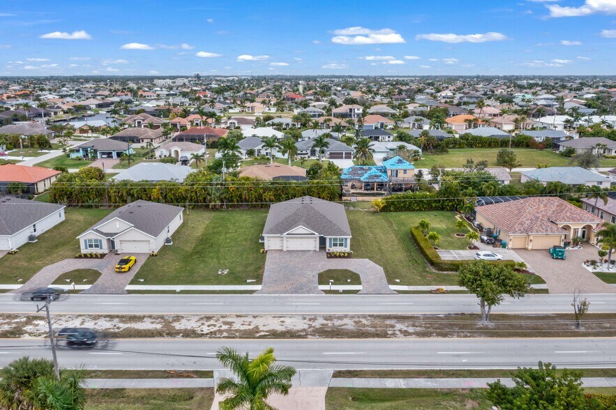 Building Photo - 1903 Cape Coral Pky W