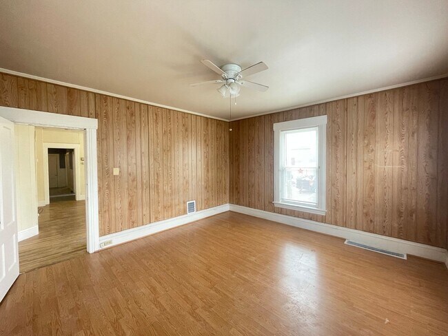 Building Photo - 119 Cypress St