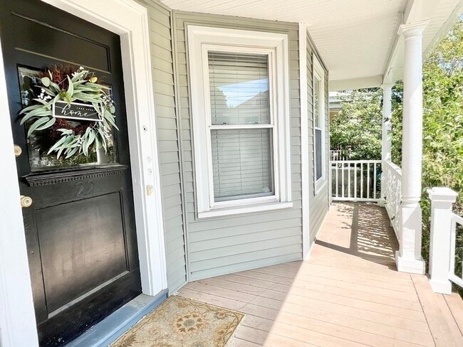 Building Photo - 22 Linden Rd