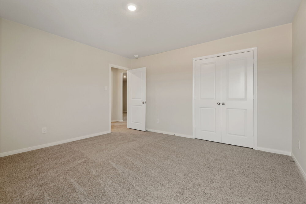 Building Photo - 16426 Honeysuckle Hl Dr