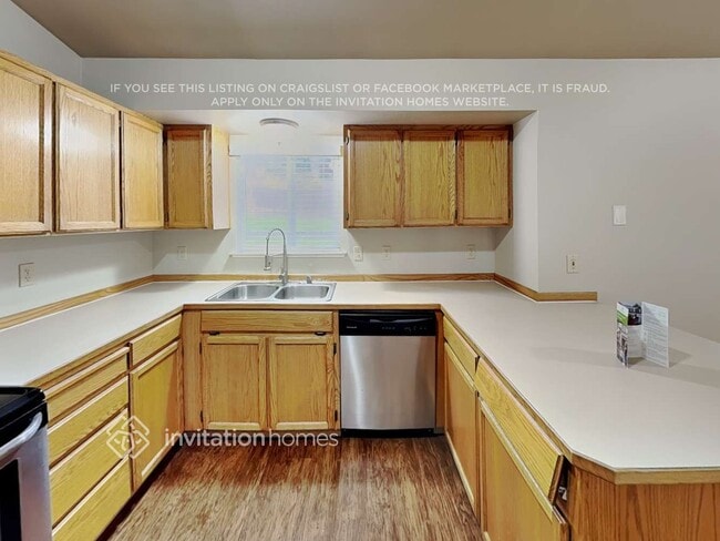 Building Photo - 5125 69th Ave NE