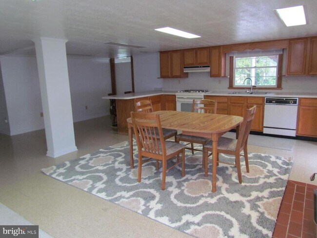 Building Photo - 45146 Andover Estates Rd