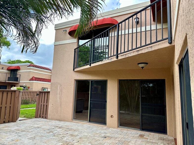 Building Photo - 8074 Severn Dr