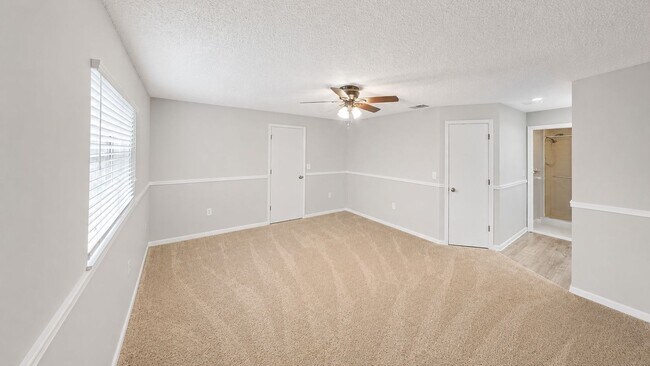 Building Photo - 2 Bedroom Home with Community Pool for Rent in Sebring, FL
