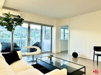 Building Photo - 999 N Doheny Dr