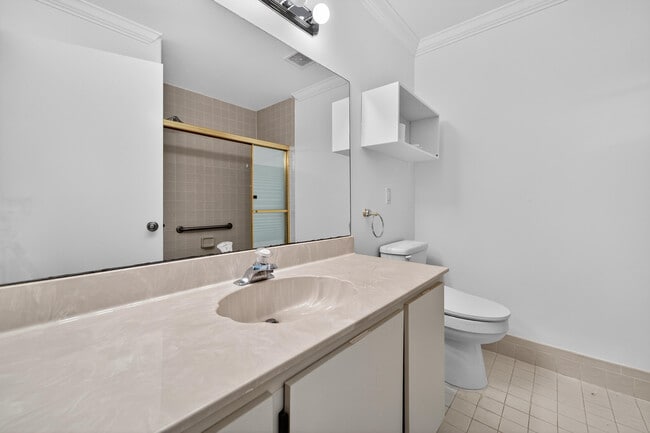 Building Photo - 6070 Sunny Manor Ct