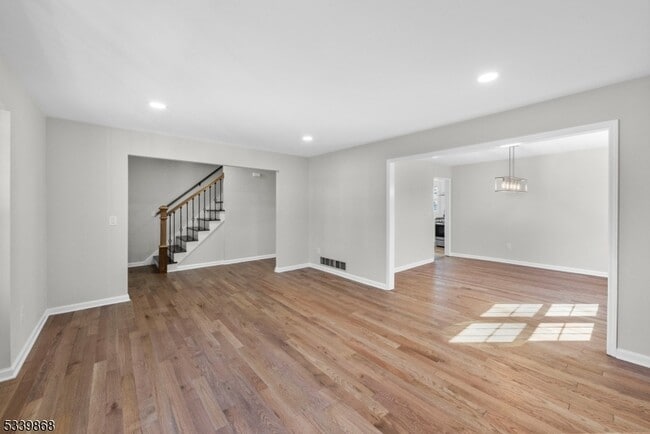 Building Photo - 231 Sutphin Ln