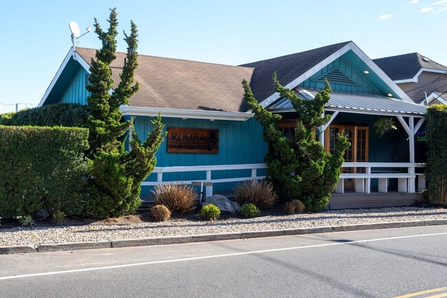 Building Photo - 30 Old Fish Cove Rd