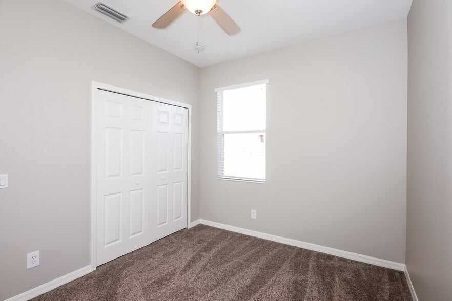 Building Photo - 4161 70th St Cir E