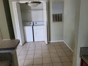 Building Photo - 3506 Cove View Blvd