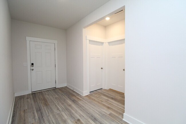 Building Photo - Don’t Miss This 4BR New Construction Home — 3-Car Garage, Modern Interior, Open Layout & Communit...