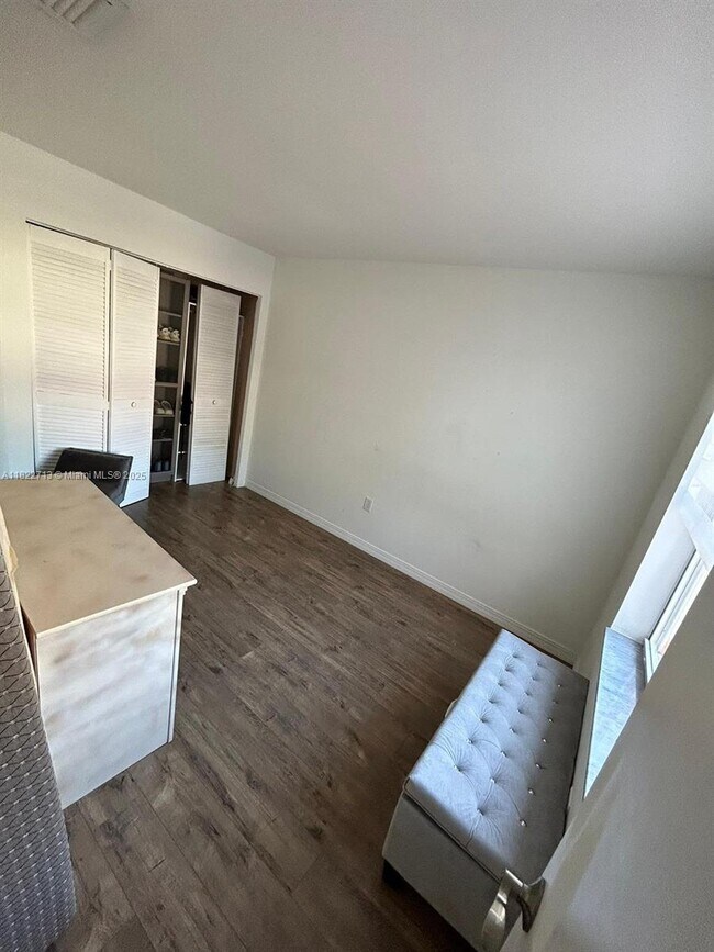 Building Photo - 3065 N 36th Ave