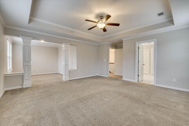 Building Photo - 342 Windsor Dr