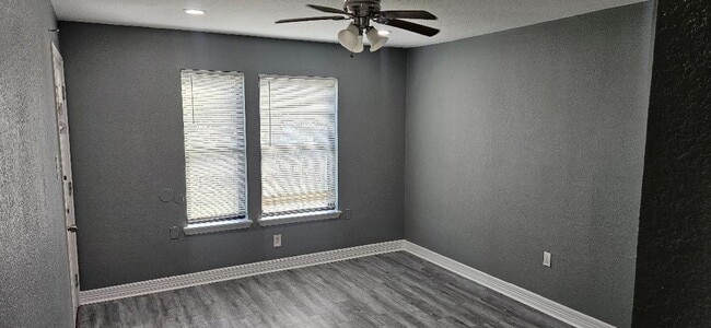 Building Photo - 7011 Hillsboro St