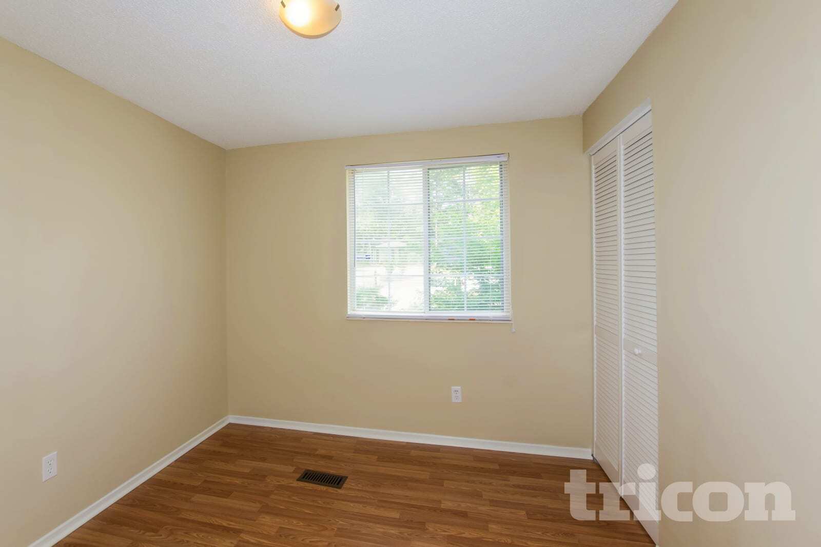 Building Photo - 6 Forestgrove Ct