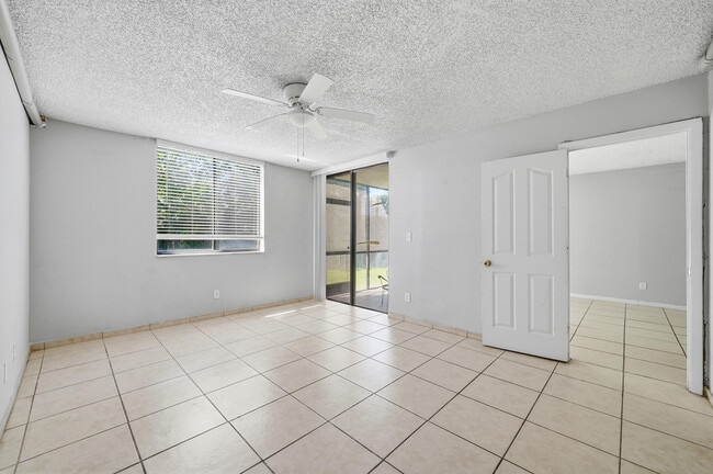 Building Photo - 3300 NW 46th St