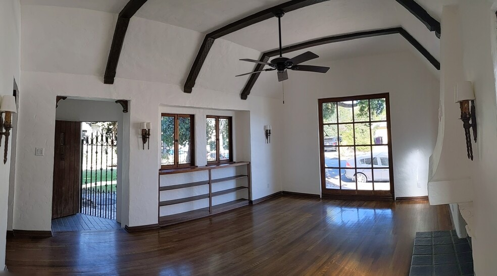 Building Photo - 239 Orizaba Ave