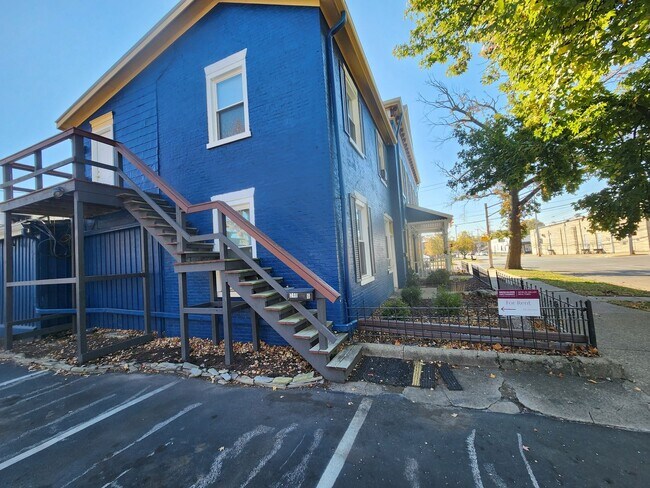 Building Photo - 248 S 9th St