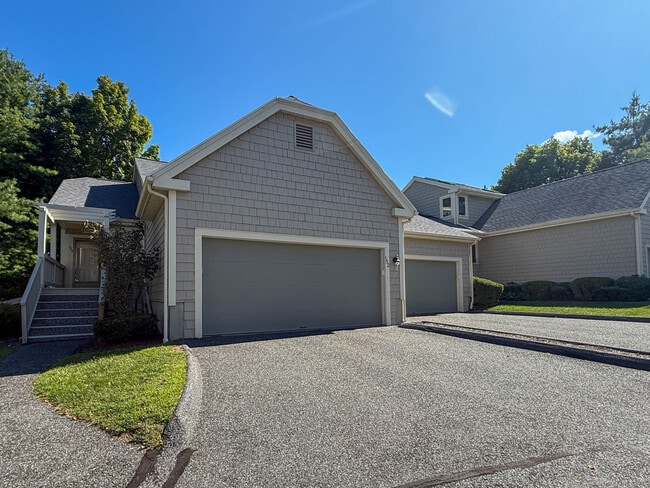 Primary Photo - 12 Boulevard Dr