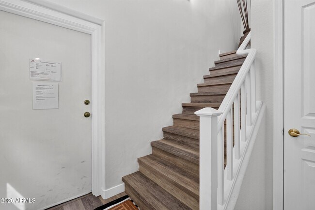 Building Photo - 15221 N Clubgate Dr