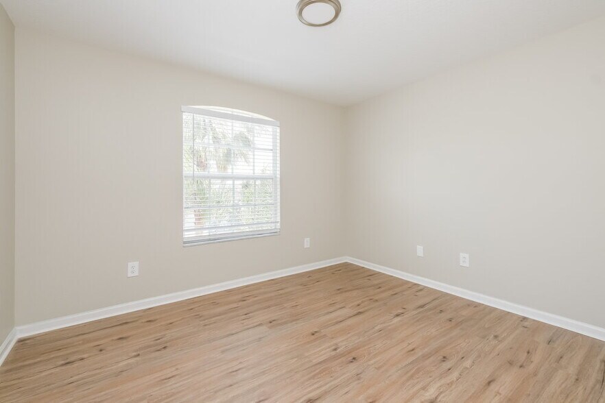 Building Photo - 11305 Misty Isle Ln