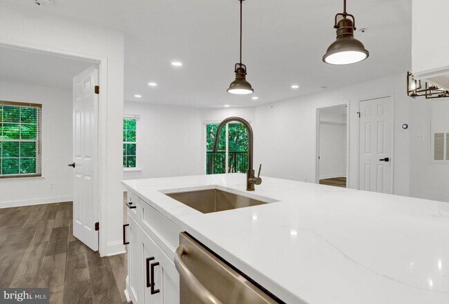 Building Photo - 3307 Wyndham Cir
