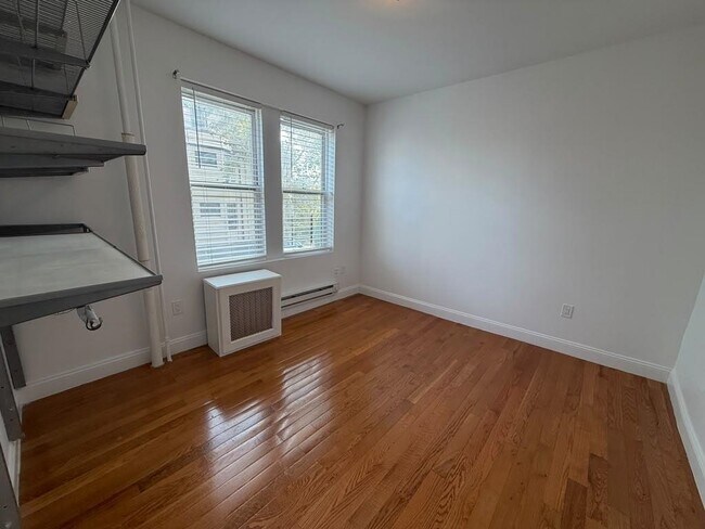 Building Photo - 7505 Palisade Ave