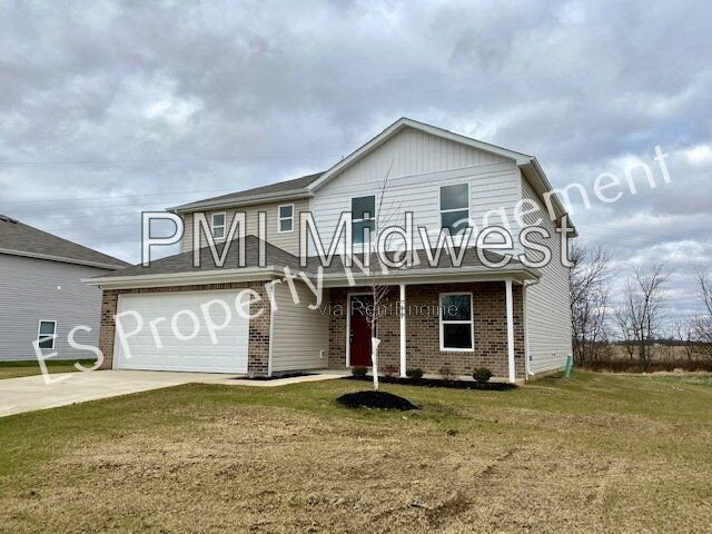 Building Photo - 2608 W Kings Cyn Dr