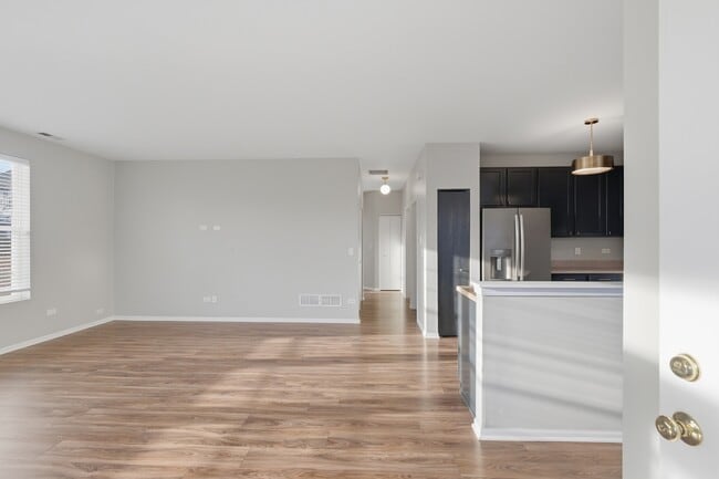 Building Photo - 1586 Millbrook Dr