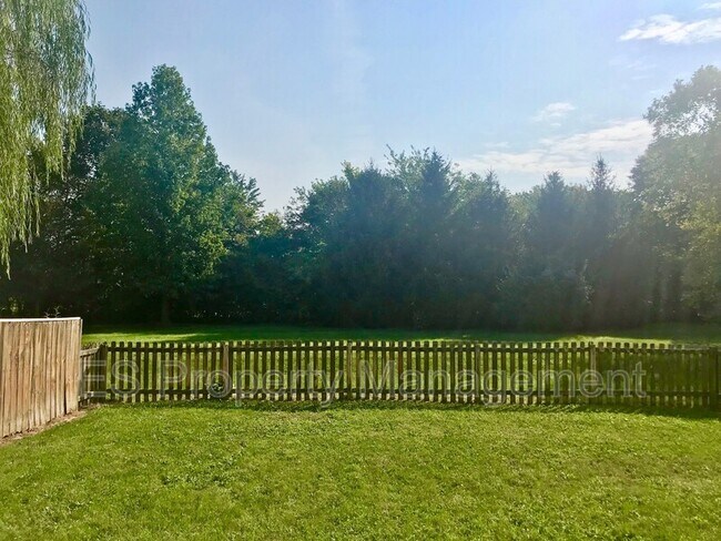 Building Photo - 4481 Redcliff N Ln