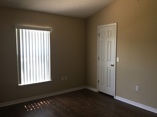 Building Photo - 147 Timbercreek Pines Cir