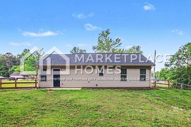 Building Photo - 122 White Creek Loop