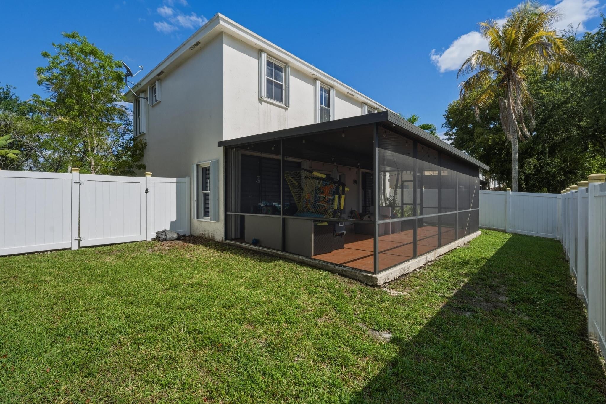 Building Photo - 310 NW 207th Way